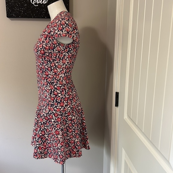 Tory Burch Calico Floral V neck Dress Navy Blue Red Cap Sleeve Stretch Size XS - Picture 5 of 11